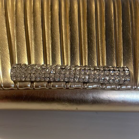 Gold pleated rectangular crystal encrusted fold over clutch evening bag - Picture 2 of 11